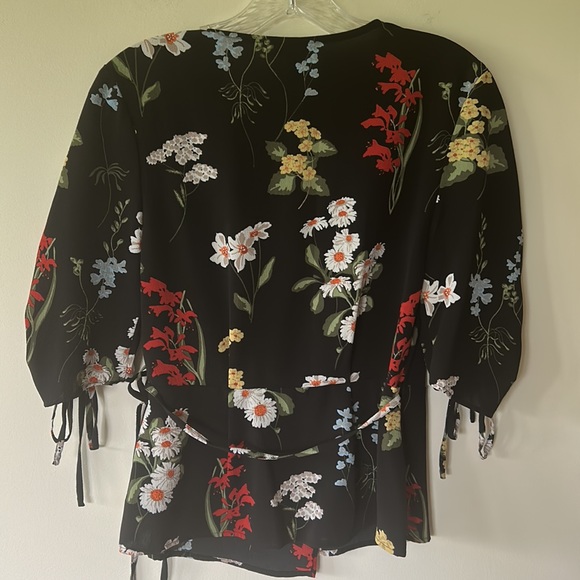 Topshop wrap blouse in black floral with detail sleeves. Size 2 EUC - Picture 4 of 6